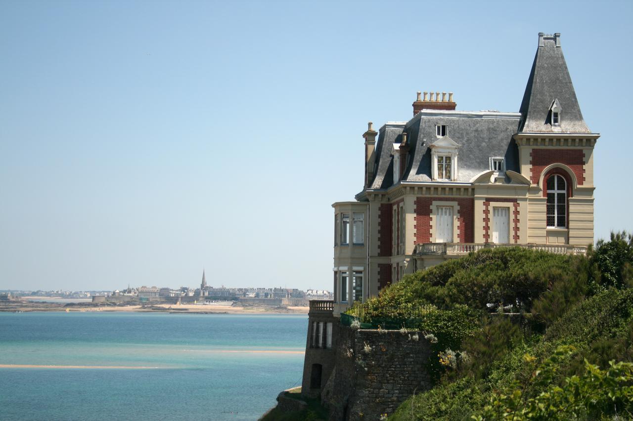 Chambres D'Hotes Le Clos D'Enhaut Dinard Exterior photo